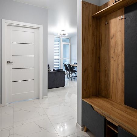 Avalon Time Apartment Lviv Exterior photo